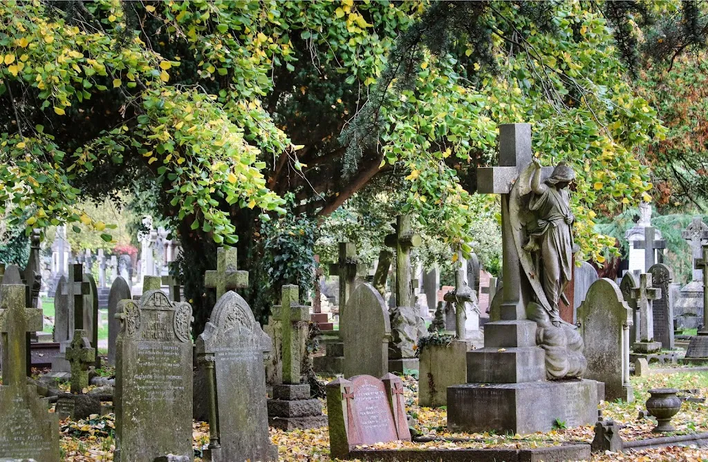 Teddington Cemetery