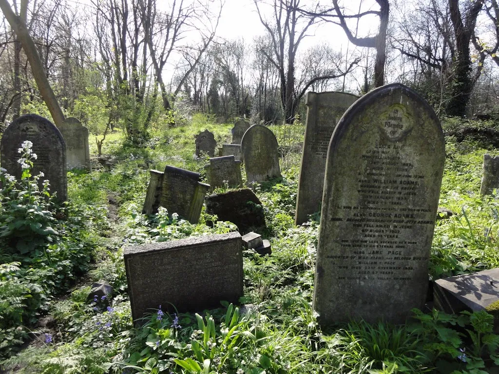 Tower Hamlets Cemetery Park