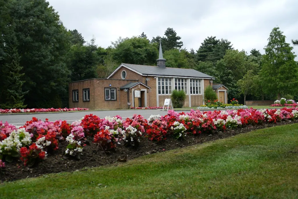 Trent Park Cemetery