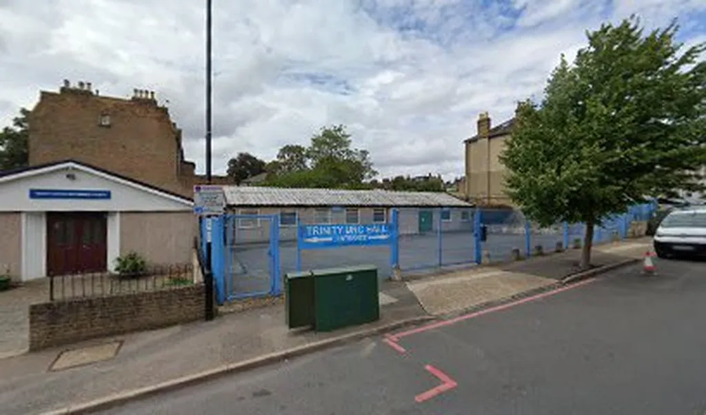 Trinity United Reformed Church 1 Trinity United Reformed Church