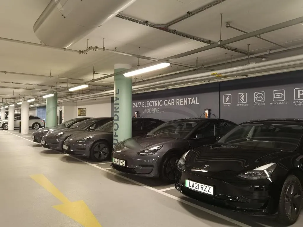 UFODRIVE: 24/7 Car Rental - London, Westfield