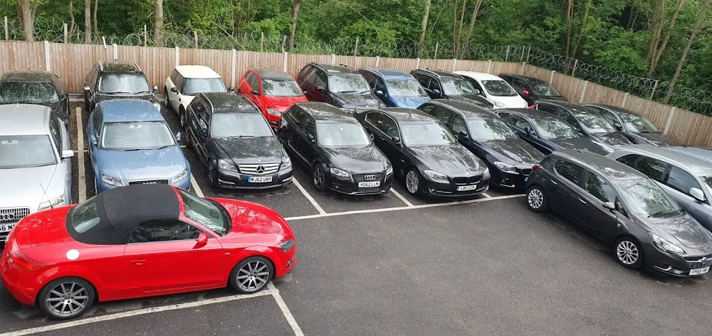 UK Lux Motors