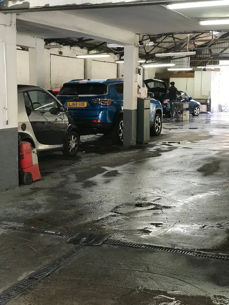 USA car wash and valeting