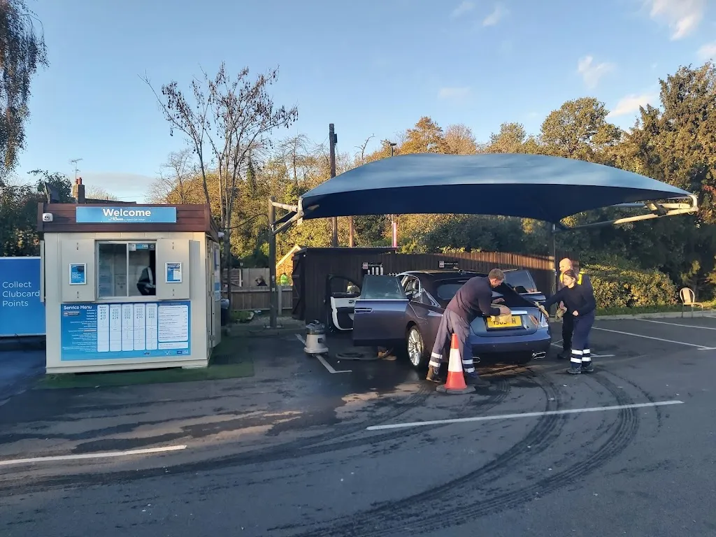 Waves Hand Car Wash Twickenham