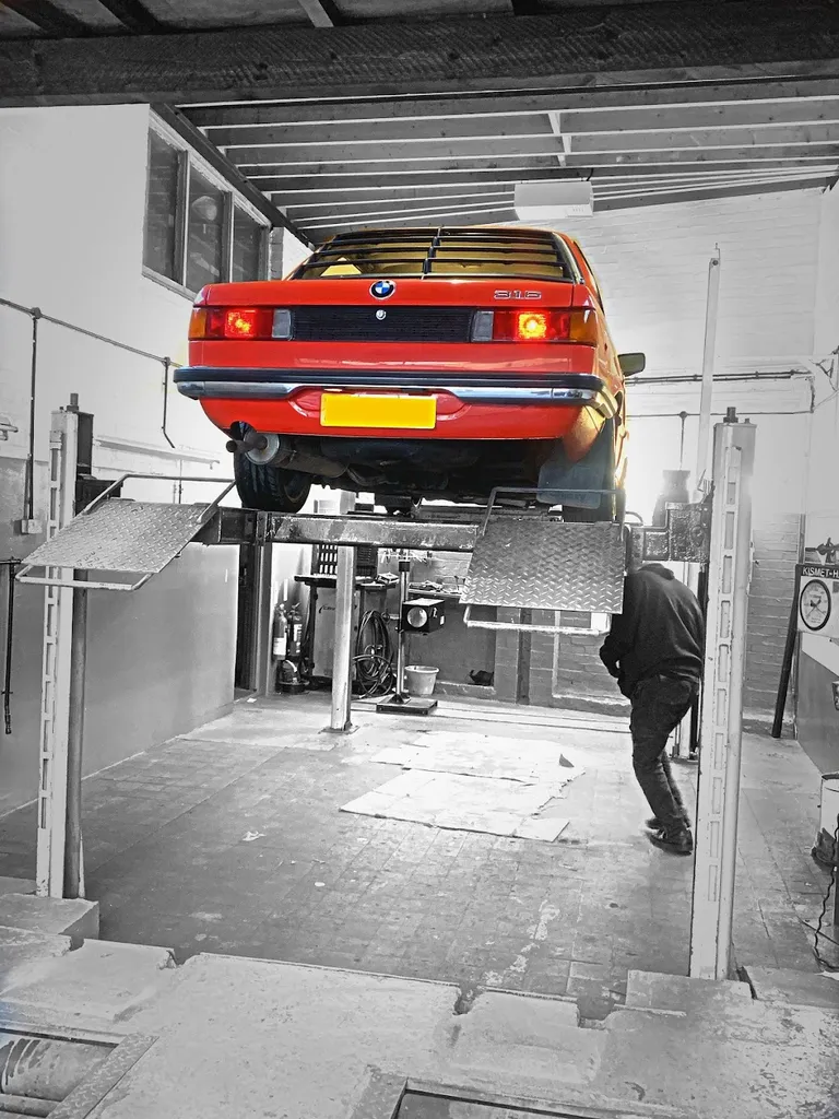 White Swan Garage Ltd