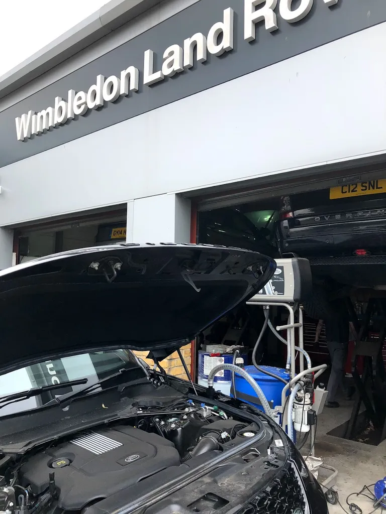 Wimbledon Land Rover Service Centre