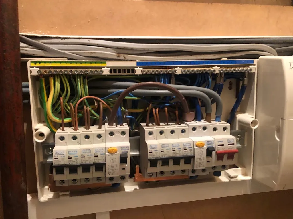 24hr Emergency Electrician Wimbledon | ABCD Electrical