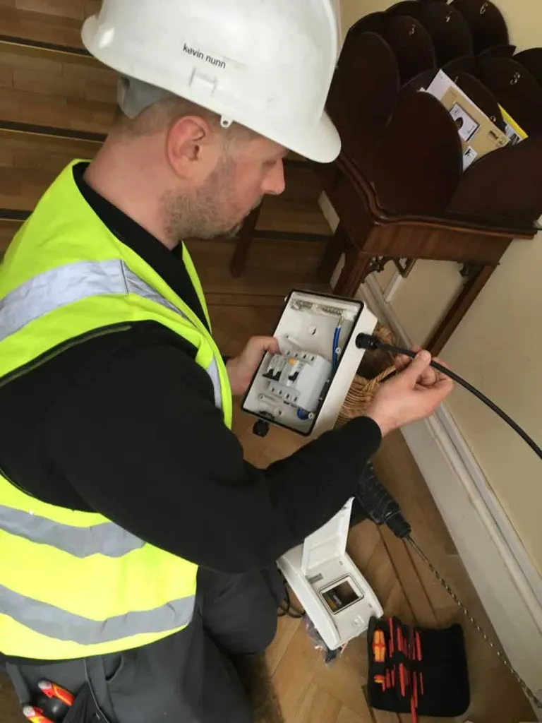 A K N Electrical Contractors