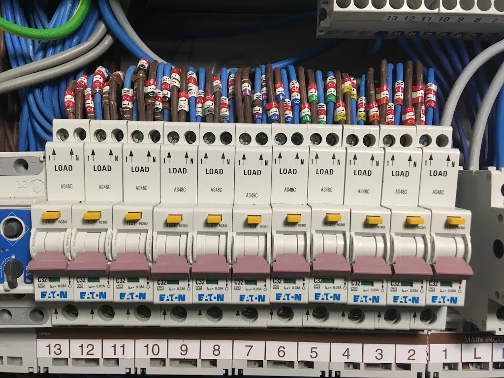 AC/DC ELECTRICAL LONDON
