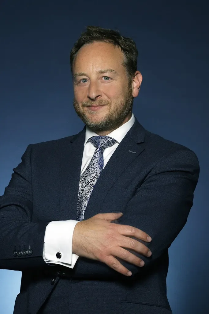 Andrew Goldberg OBE - Consultant Orthopaedic Foot & Ankle Surgeon London