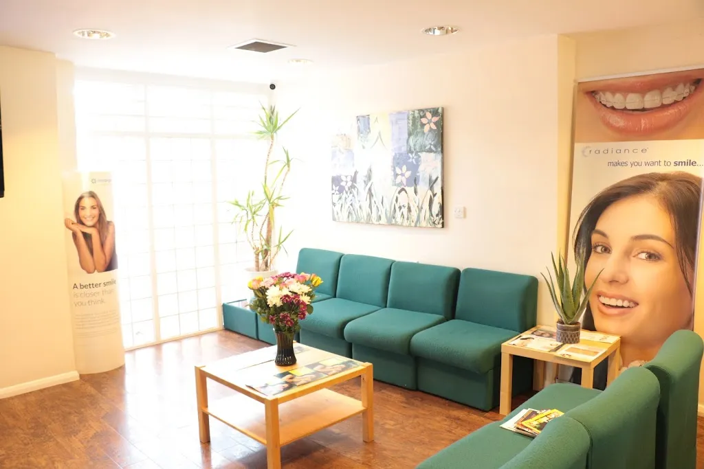 Angle House Orthodontics (Chingford)