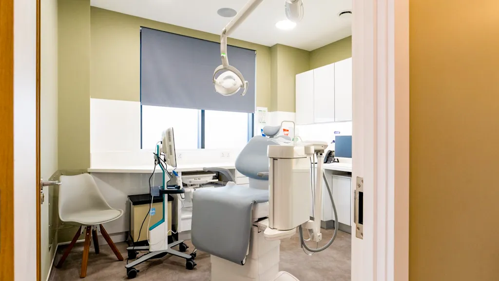 Angle House Specialist Dentistry (Cricklewood)