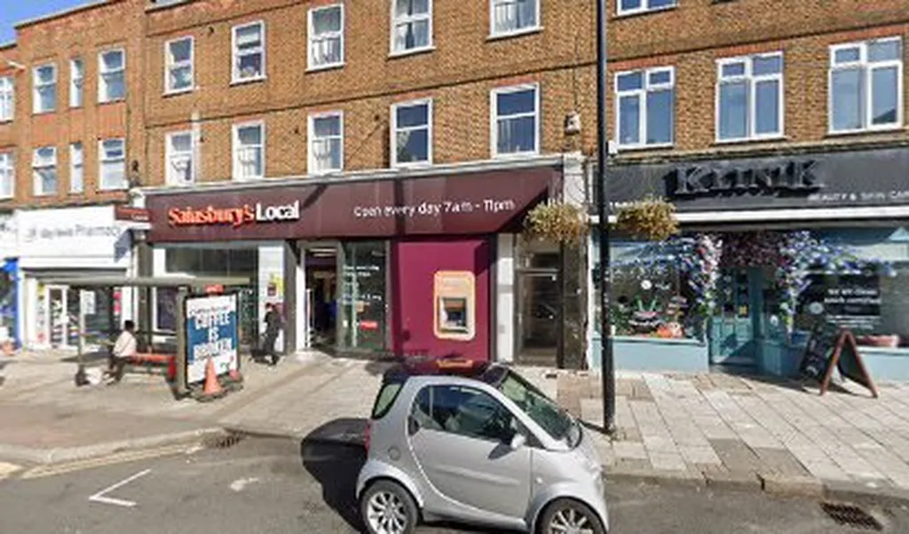 Argos Station Approach (Sainsbury's C&C)