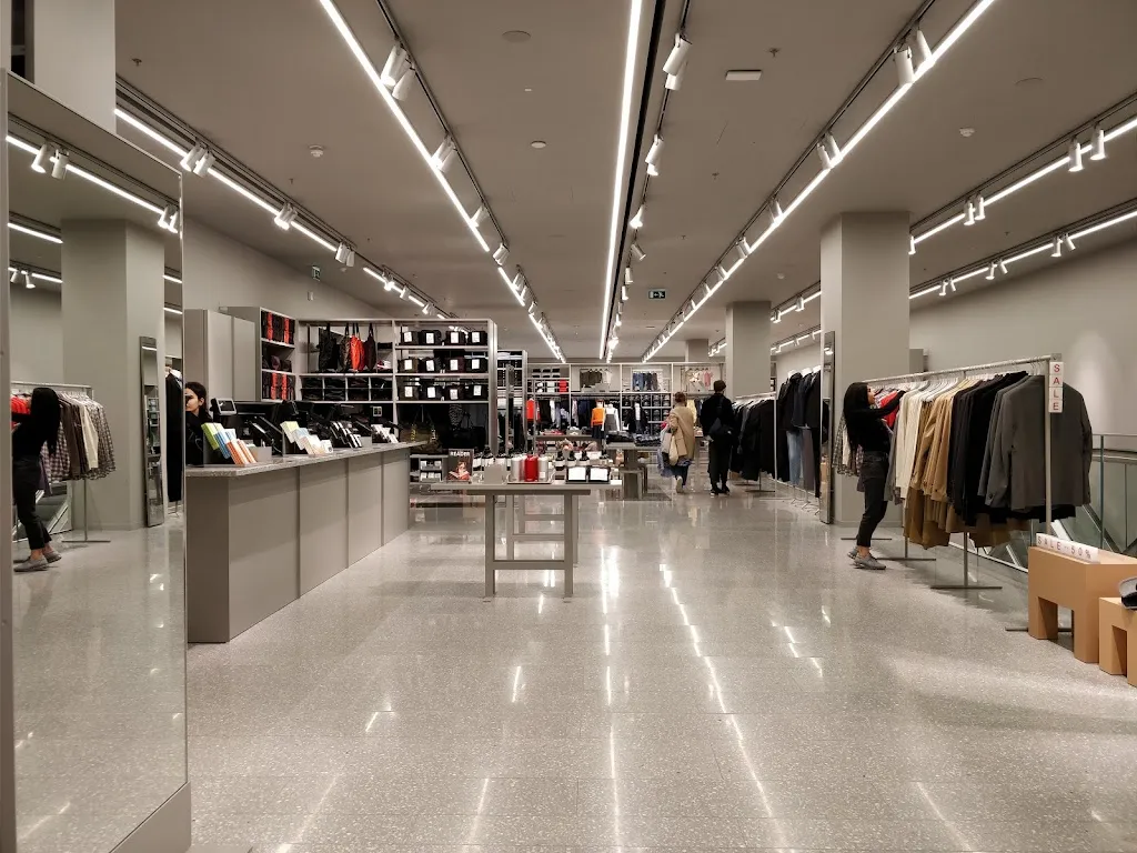 ARKET Store