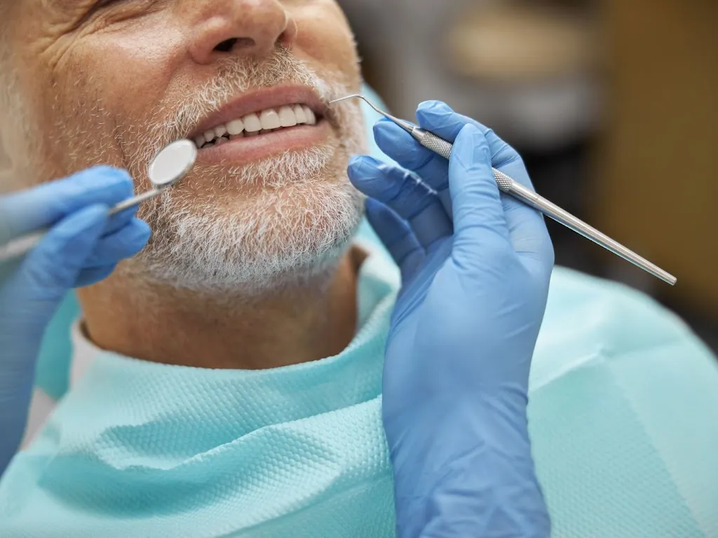 Aromaden Dental and Implant Clinic