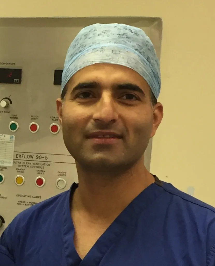 Ashish Soni Knee & Sports Surgeon