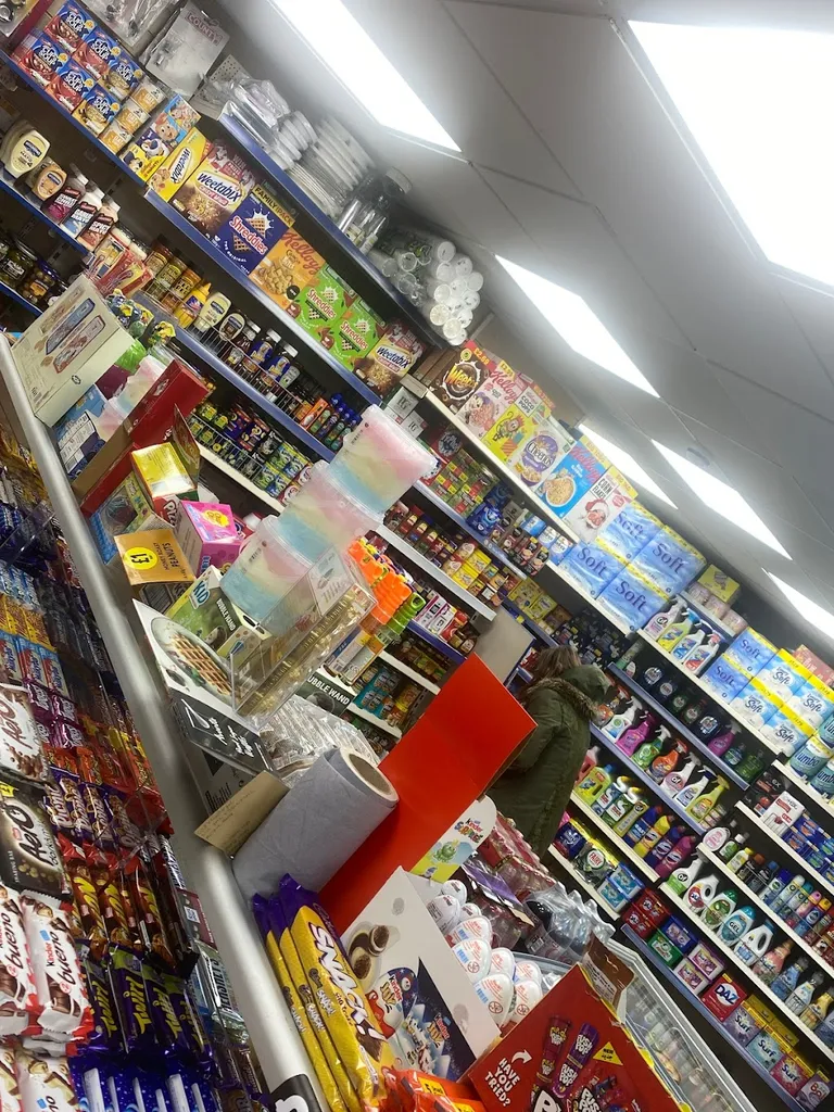 B&M News