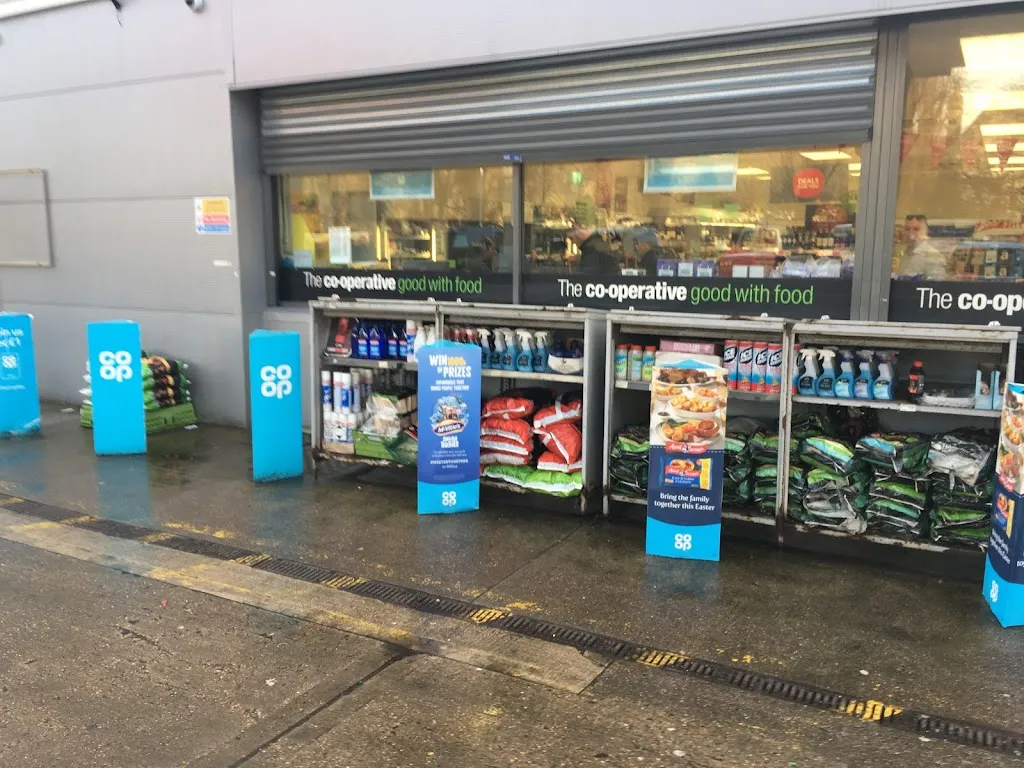 Co-op Food - Petrol Roehampton Vale