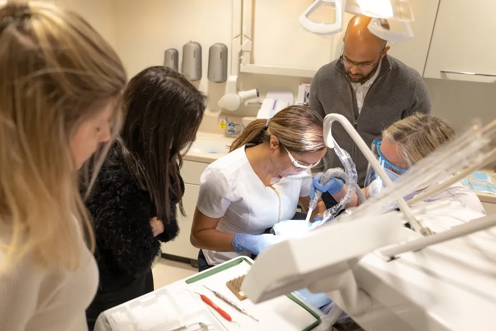 Designing Smiles 1 Designing Smiles