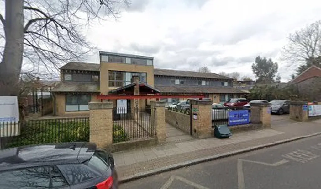 Dr A Refaat - Dulwich Medical Centre (Crystal Palace Road)
