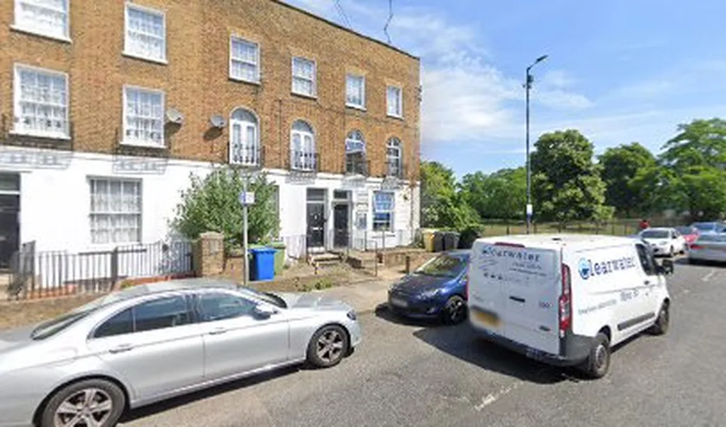 Dr A Zeineldine - Aylesbury Partnership Commercial Way Surgery