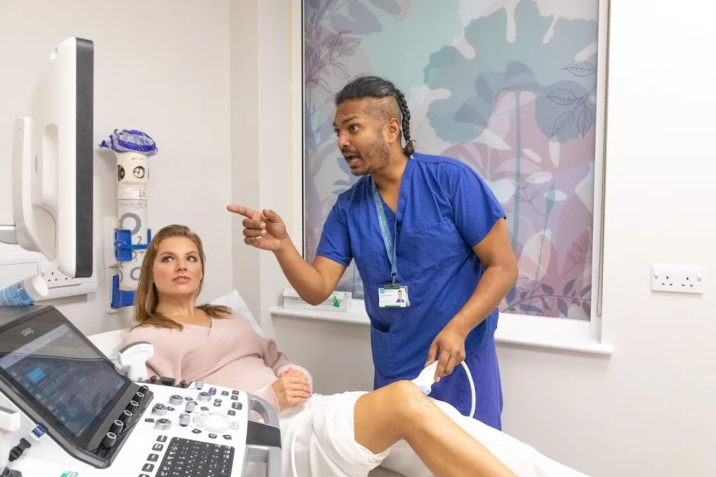 Dr Arjuna Imbuldeniya Chiswick, Ealing, Richmond, West London Knee and Hip Specialist Orthopaedic Clinic