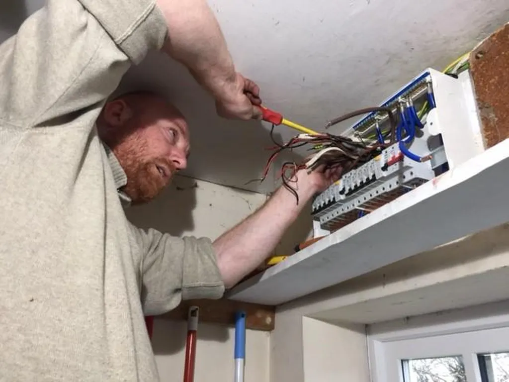 Dr Electrician Uxbridge (Dr Electronics Ltd)