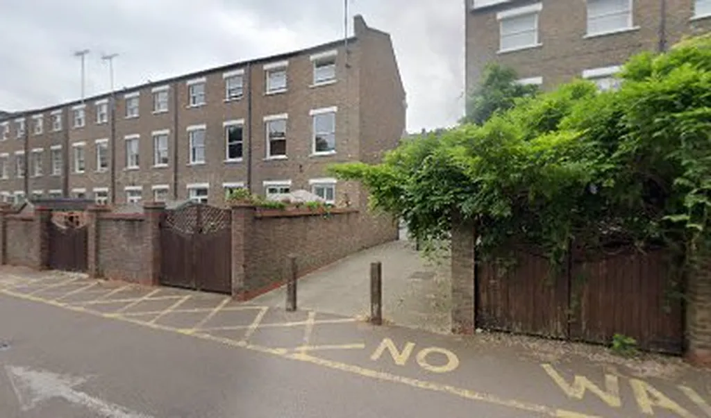 Dr L S Basi - Burney Street Practice @ 48 Burney Street