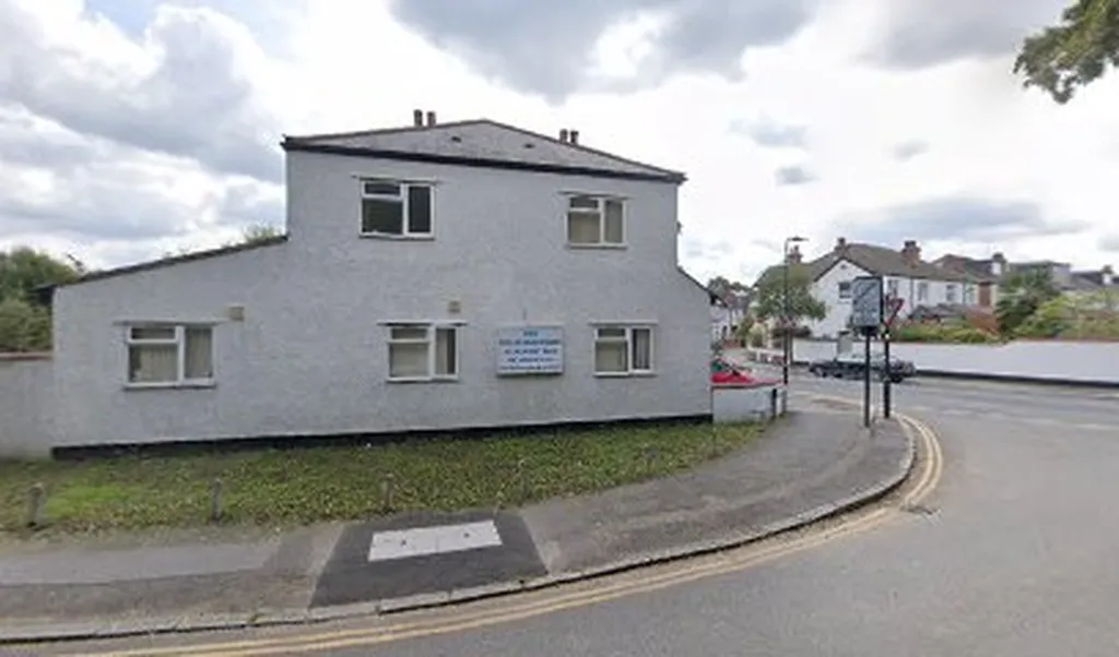 Dr P Saini - Boileau Road Surgery
