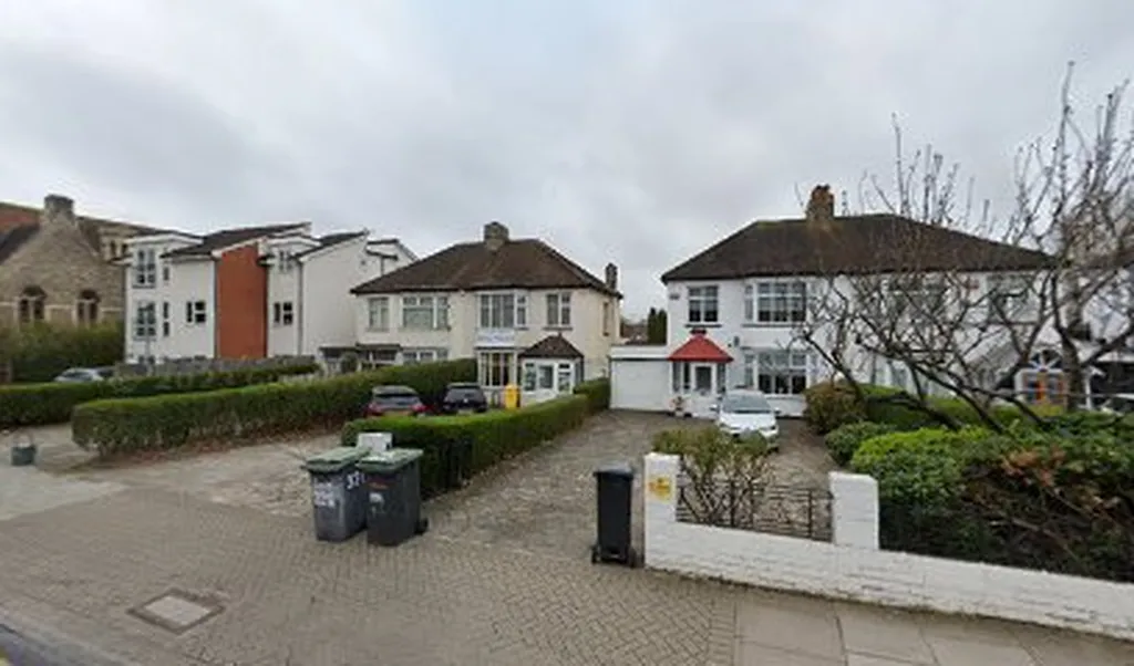Dr Priya Gupta Baring Road Dental