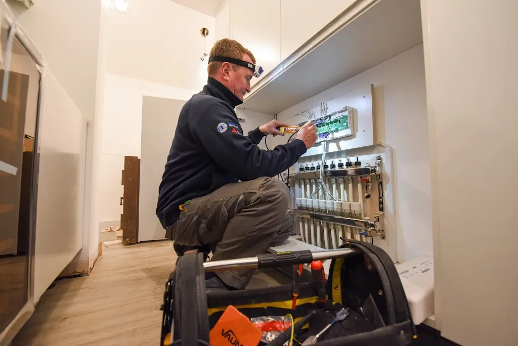 Ealing and West London Electricians. Bright Electricians. W5