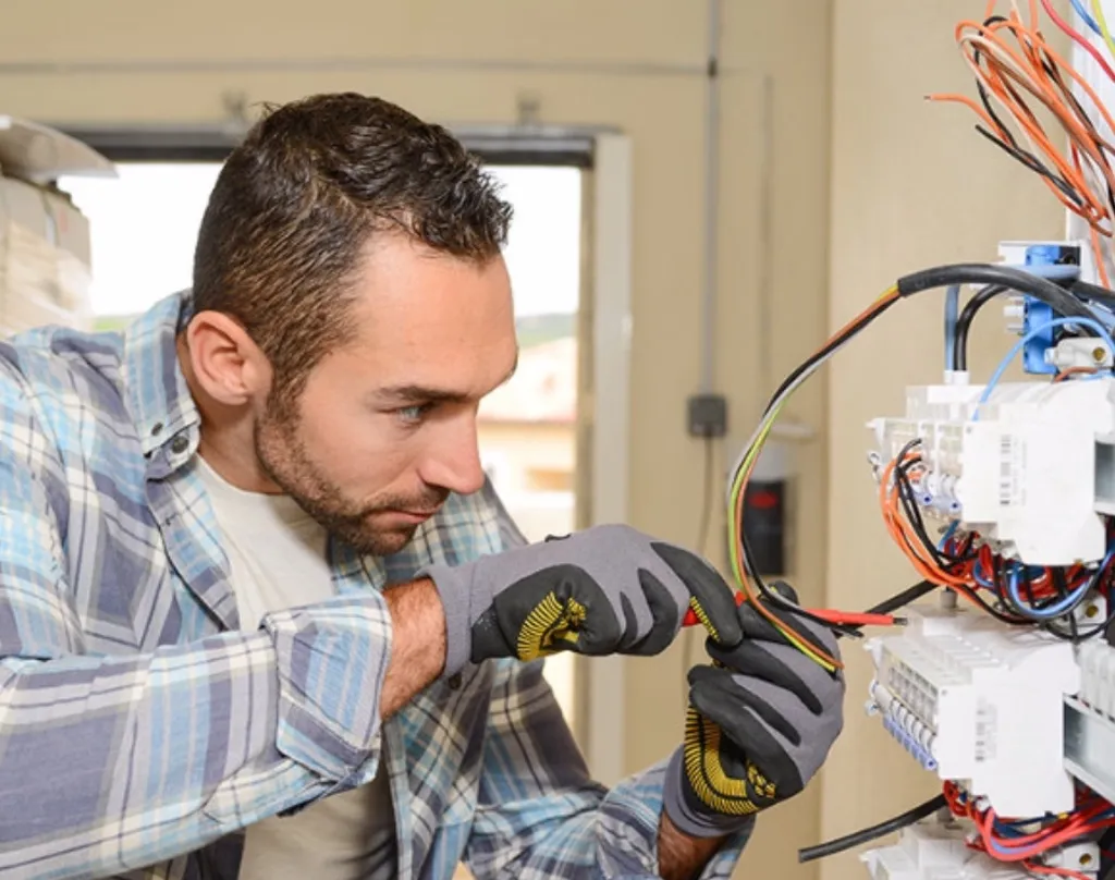Emergency Electrician Camden