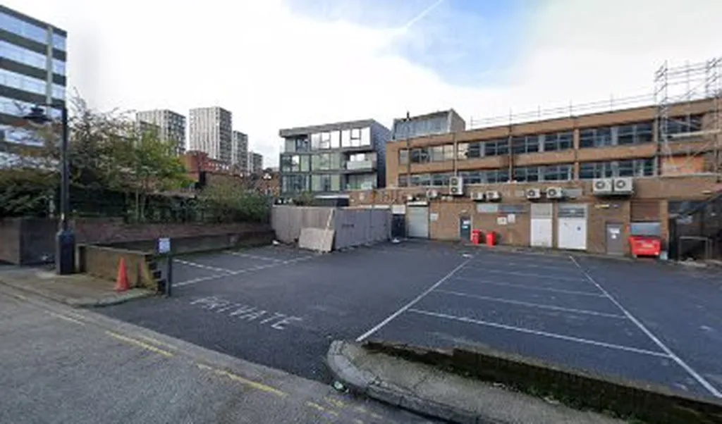 Exchang Point Harrow