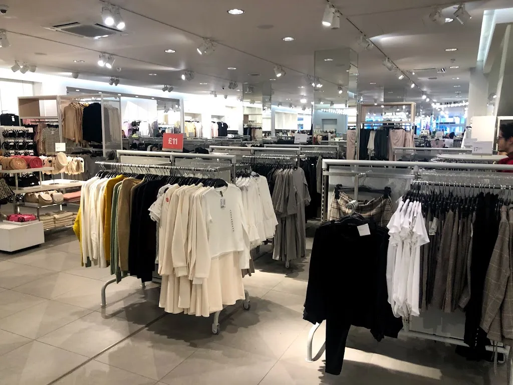 H&M