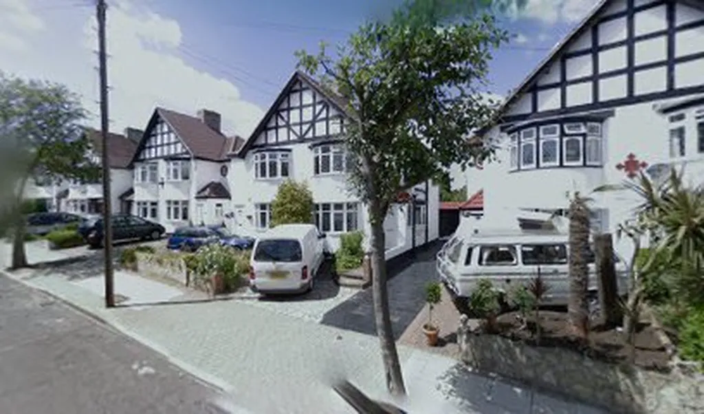 Hardy's Local Electrician In Bromley