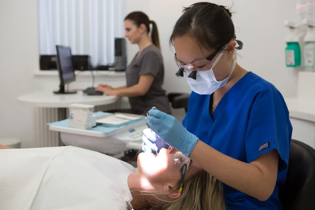 Holland Park Dental