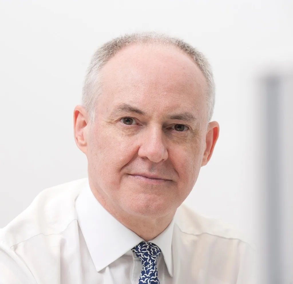 Julian Stevens - Eye Surgeon