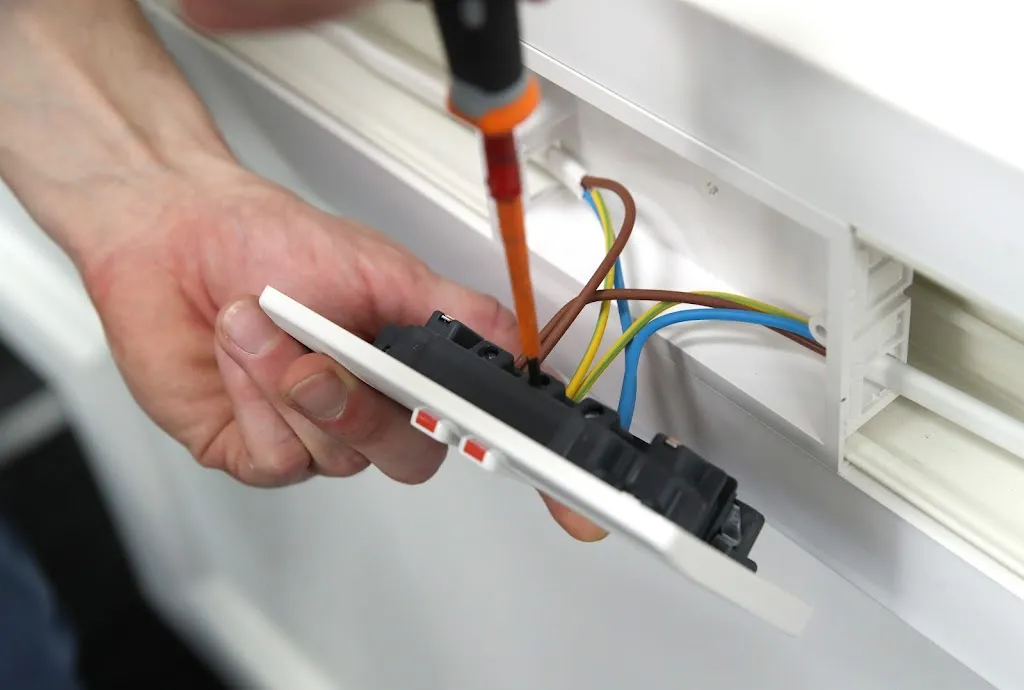 London Electrical Cabling Ltd