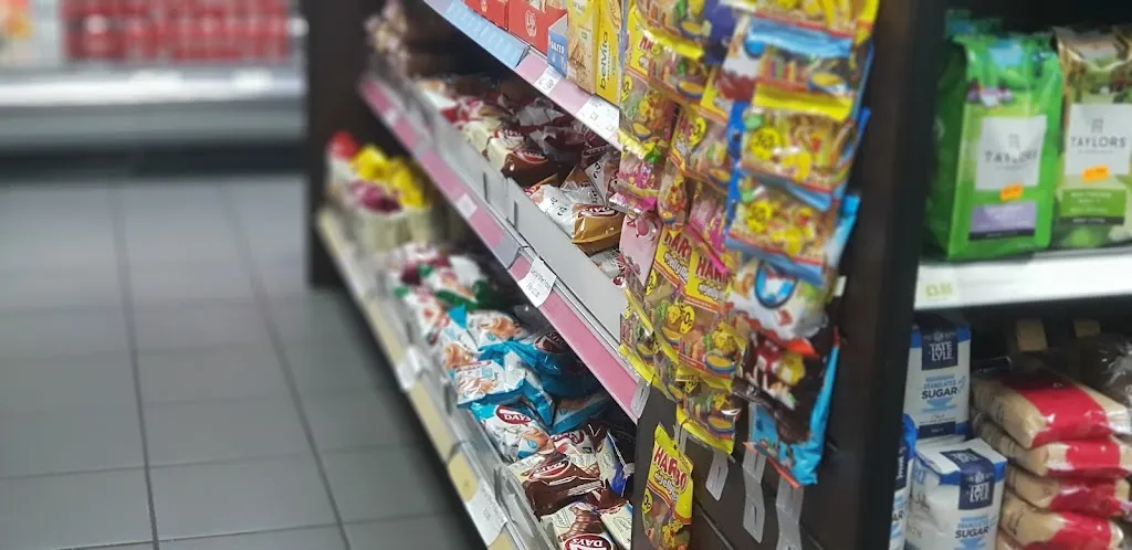 Nisa Local
