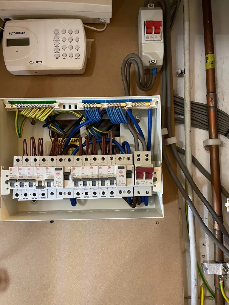 NN Electrician