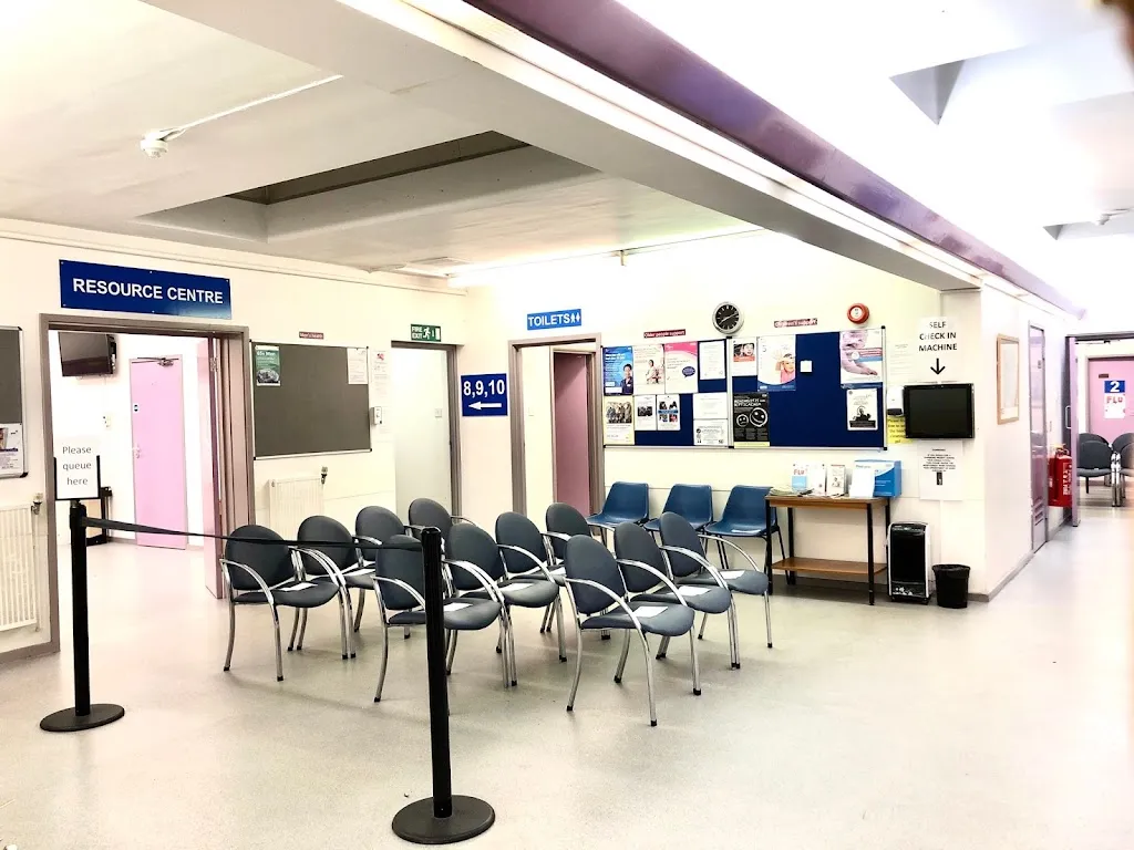 Oakleigh Road Clinic 🏆 NHS GP Barnet Doctors