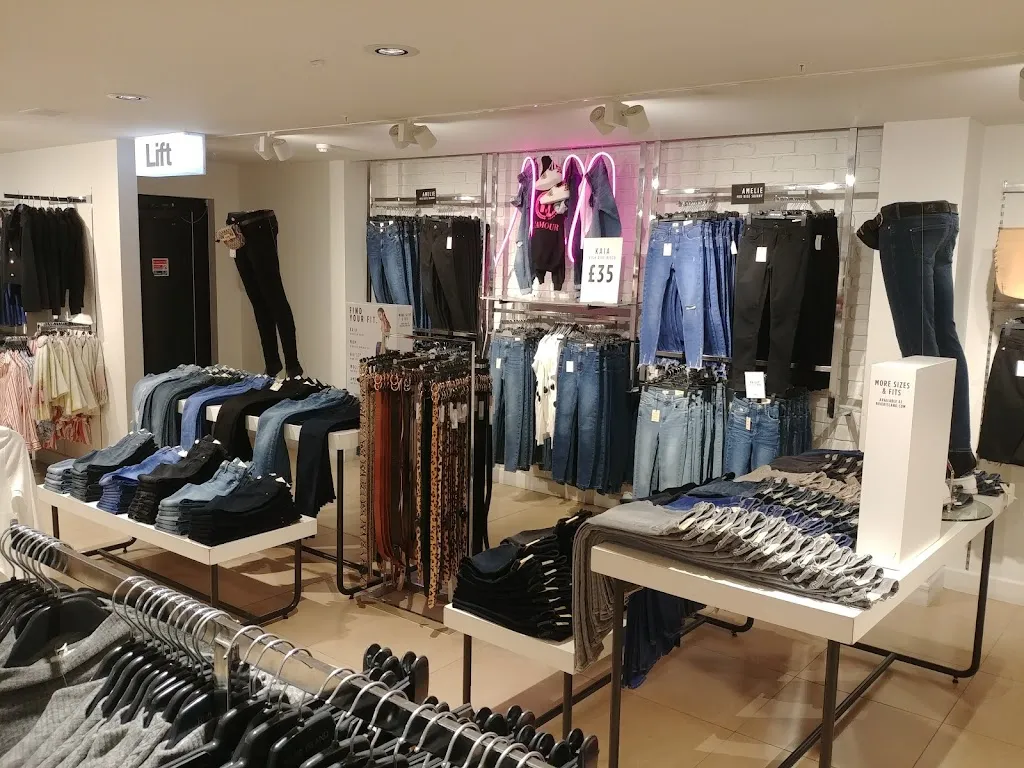 River Island