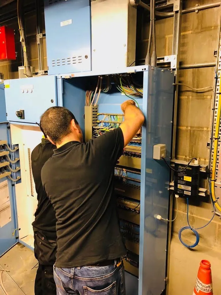 SB ELECTRIC SOLUTIONS LTD
