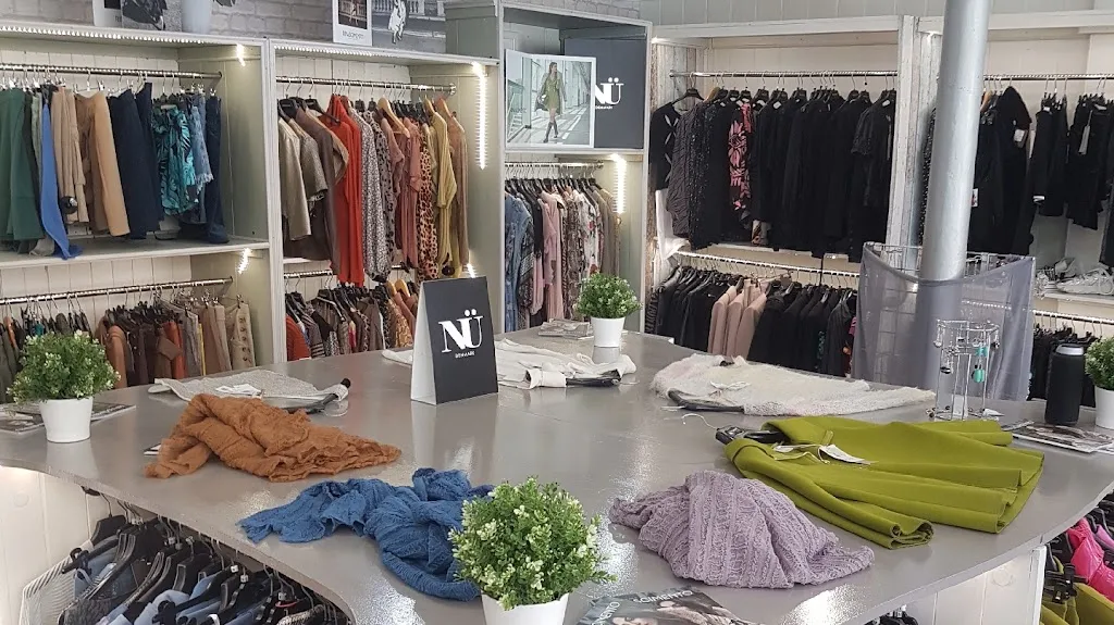 Stefan Alexander Sample Boutique