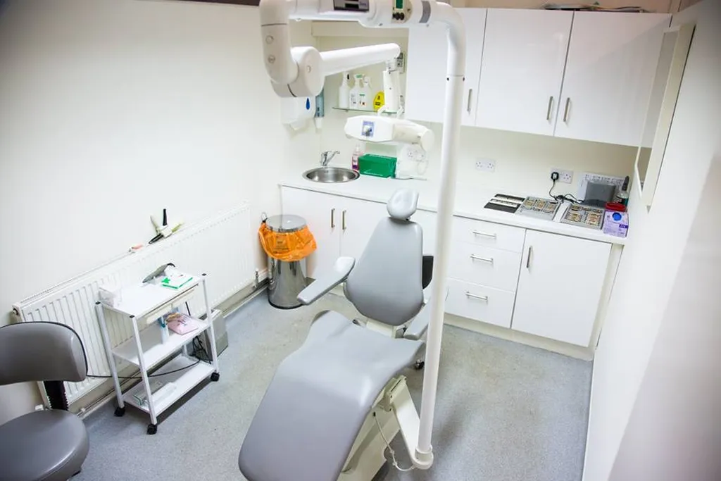 The Denture & Implant Clinic