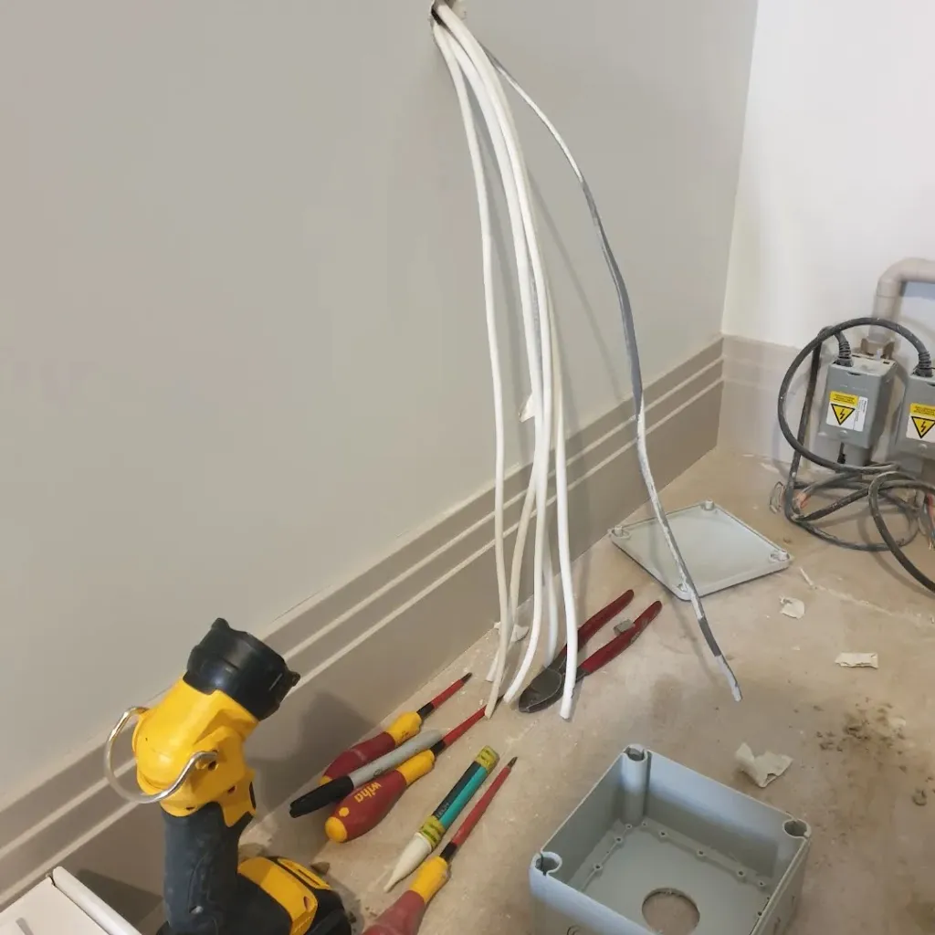 Vine_electrical_services