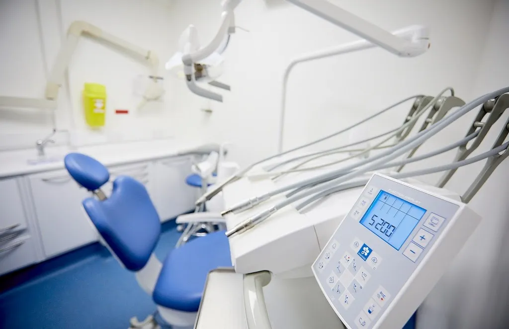 Well Street Dental Clinic
