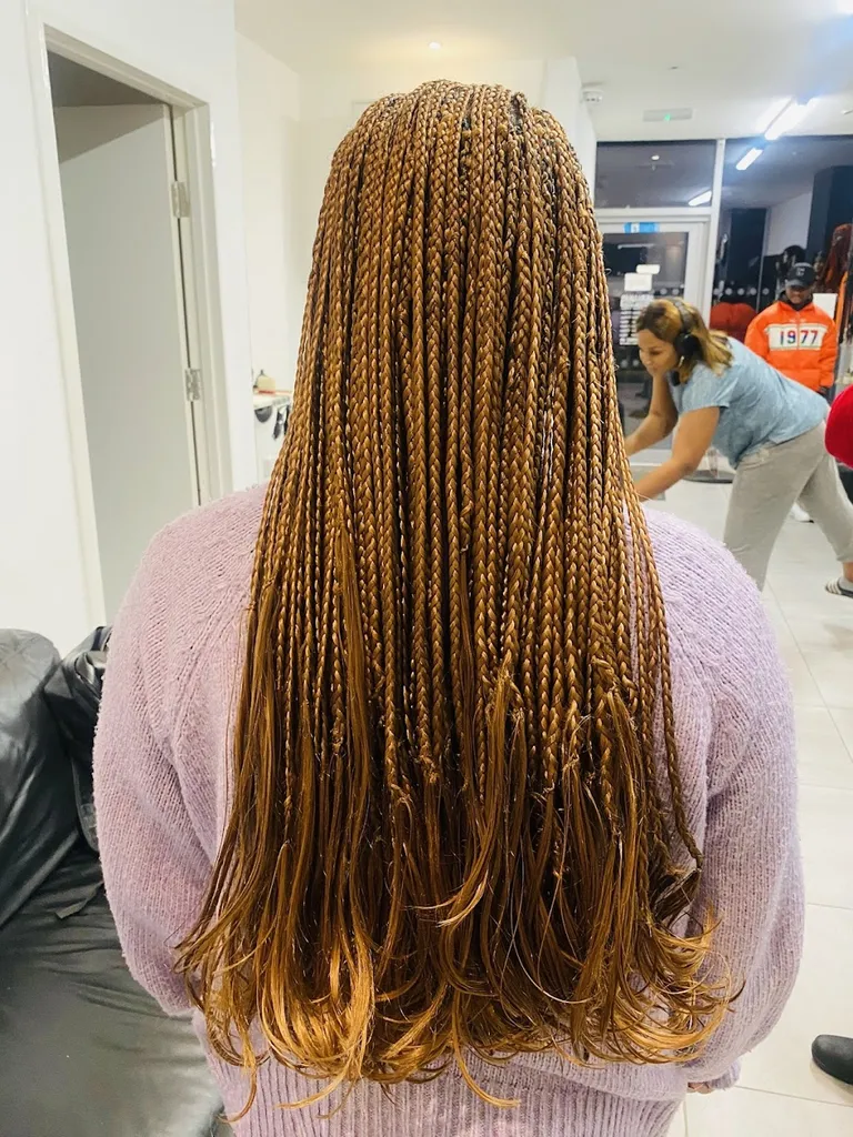 Aicha salon
