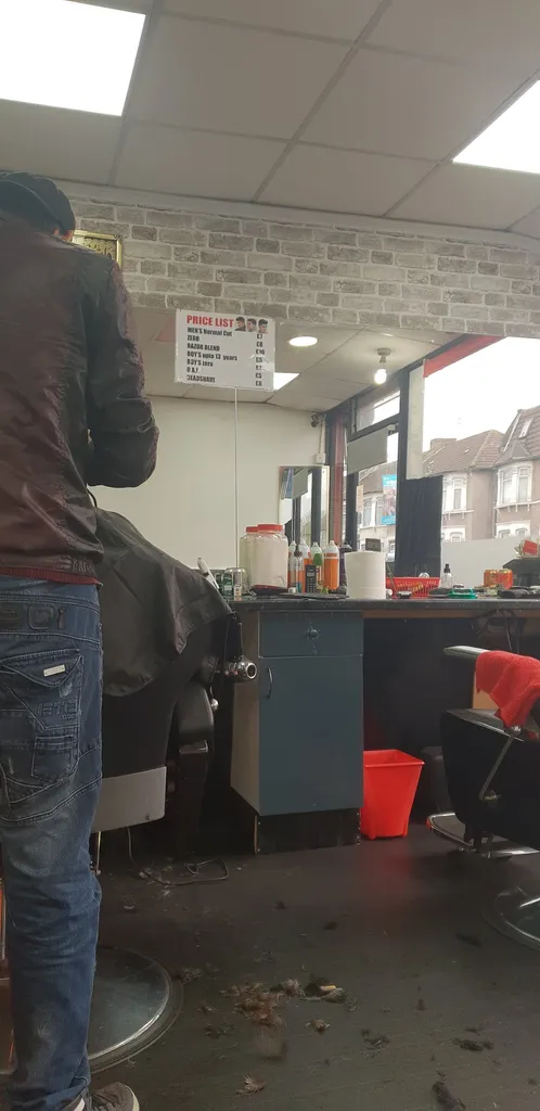 Anees Hairdressers