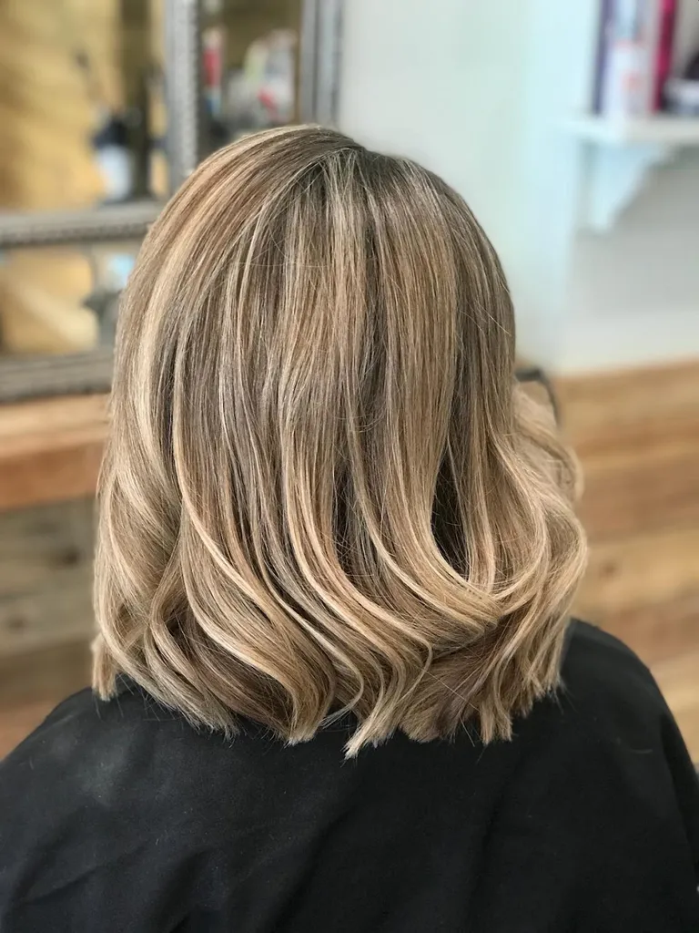 Annie’s Unisex Salon